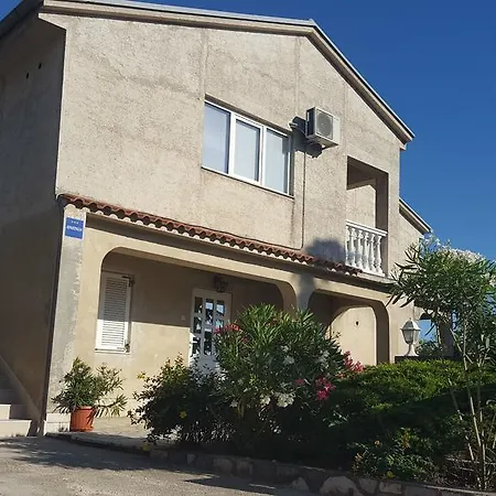 Tea * Novi Vinodolski